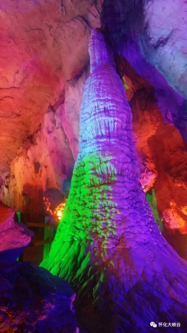 鐘鼓溶洞(30元) 鐘鼓溶洞(30元)